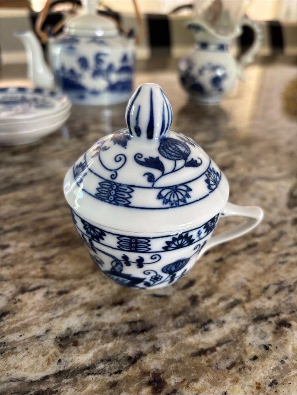 Vintage Vienna Woods Porcelain Tea Set - Picture 6 of 12